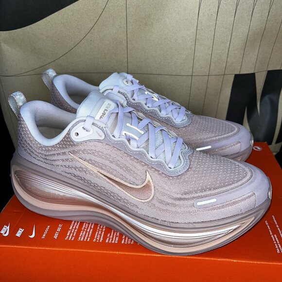 NEW Nike Vomero Plus Particle Pink Rose Gold HV8154-601 Women Size 10 - Picture 3 of 7